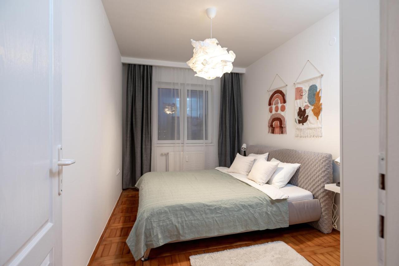 Aquarelle Apartment Суботиця Екстер'єр фото